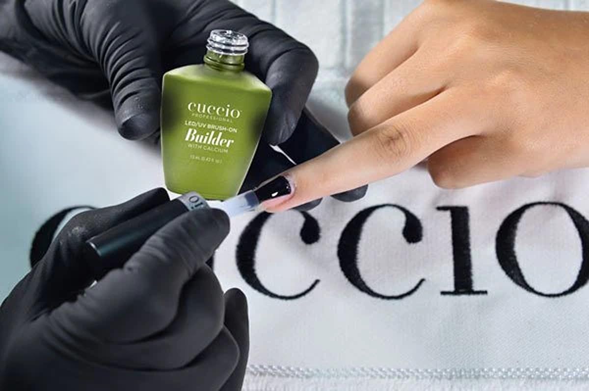 Cuccio Brush on Colour Builder Gel with Calcium LED/UV 13ml Clear
